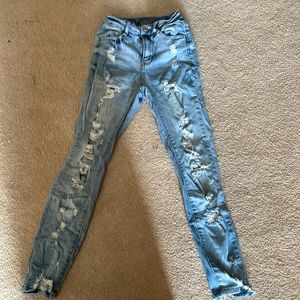 Rue 21 Curvy ripped jeans in size 0
